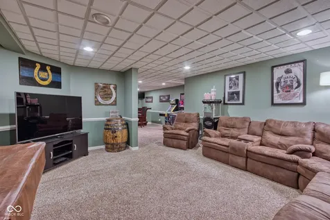 10126 Hawks Lake Drive Fishers IN 46037