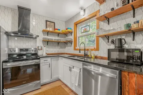 833 Helmsburg Road Nashville IN 47448