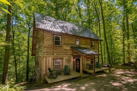 833 Helmsburg Road Nashville IN 47448