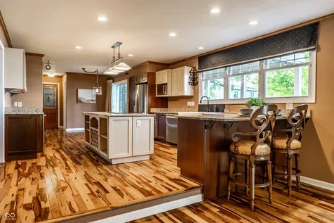 5225 Fall Creek Road Indianapolis IN 46220
