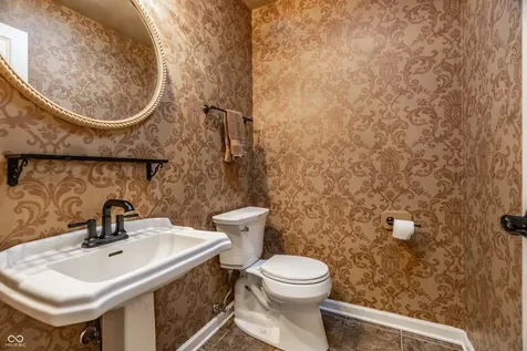 5225 Fall Creek Road Indianapolis IN 46220