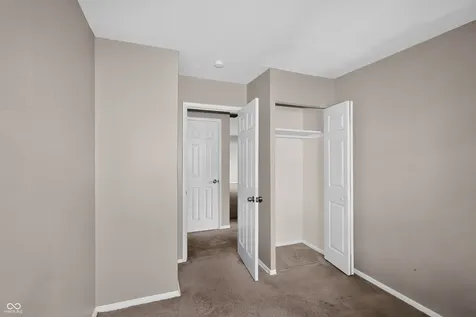 9926 Montery Road Indianapolis IN 46235
