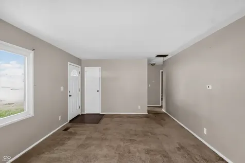 9926 Montery Road Indianapolis IN 46235