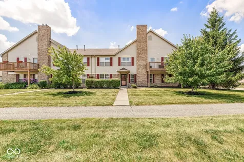 1153 Blackthorne Plainfield IN 46168