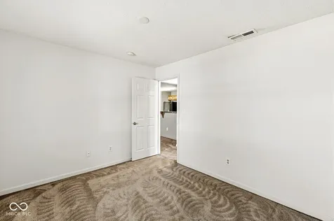 1153 Blackthorne Plainfield IN 46168