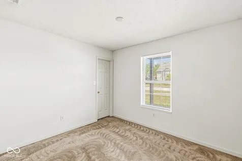 1153 Blackthorne Plainfield IN 46168