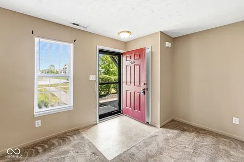1153 Blackthorne Plainfield IN 46168