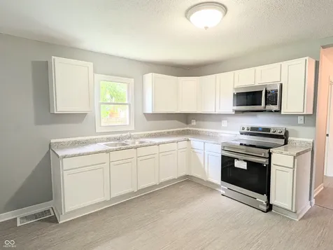 496 E Columbus Street Martinsville IN 46151