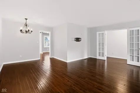 242 Beechmont Drive Carmel IN 46032