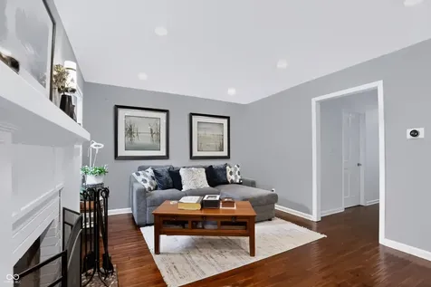 242 Beechmont Drive Carmel IN 46032