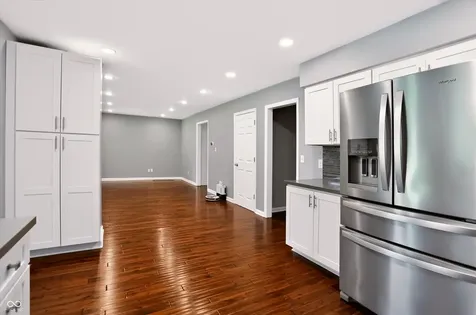 242 Beechmont Drive Carmel IN 46032