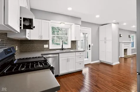 242 Beechmont Drive Carmel IN 46032