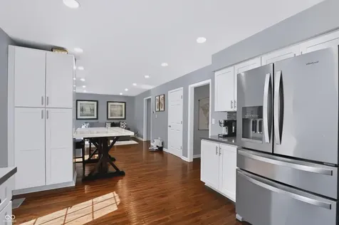 242 Beechmont Drive Carmel IN 46032