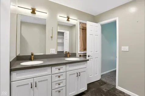242 Beechmont Drive Carmel IN 46032