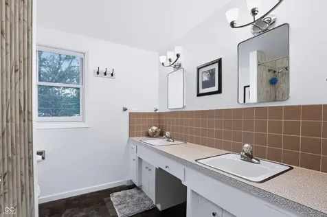 242 Beechmont Drive Carmel IN 46032