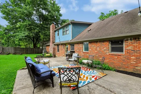 242 Beechmont Drive Carmel IN 46032