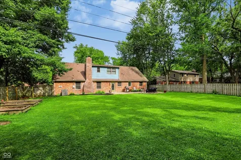242 Beechmont Drive Carmel IN 46032