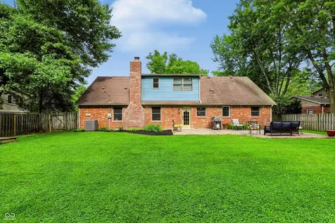 242 Beechmont Drive Carmel IN 46032