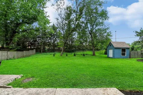 242 Beechmont Drive Carmel IN 46032
