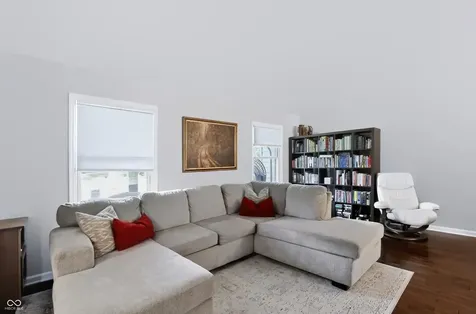 242 Beechmont Drive Carmel IN 46032
