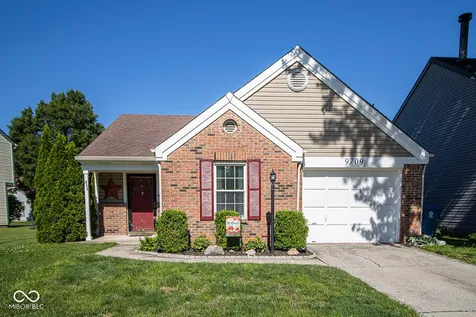 9709 River Oak Lane E Fishers IN 46038