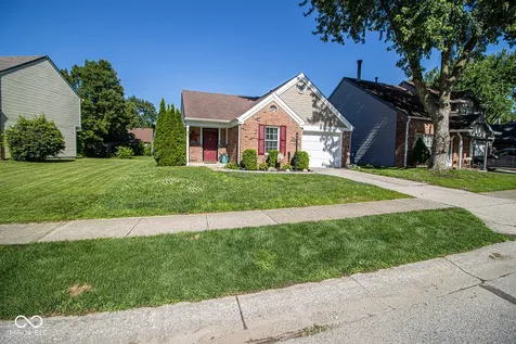 9709 River Oak Lane E Fishers IN 46038