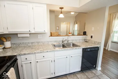 9709 River Oak Lane E Fishers IN 46038