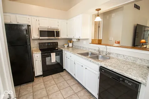 9709 River Oak Lane E Fishers IN 46038