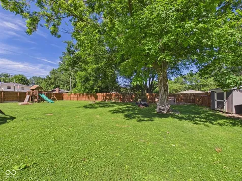 2763 W Hickory Drive Anderson IN 46013