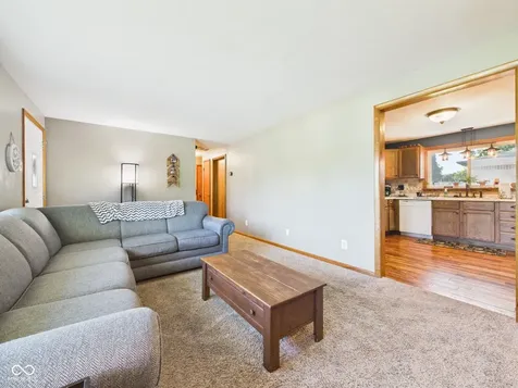 2763 W Hickory Drive Anderson IN 46013