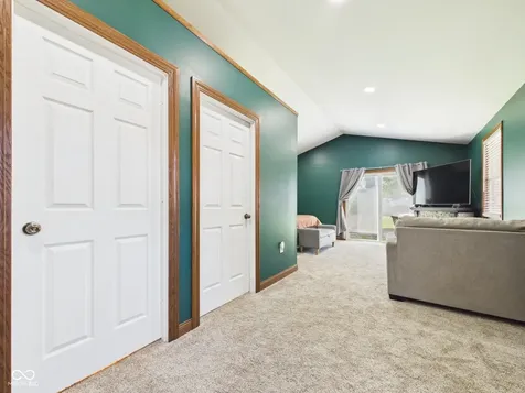 2763 W Hickory Drive Anderson IN 46013