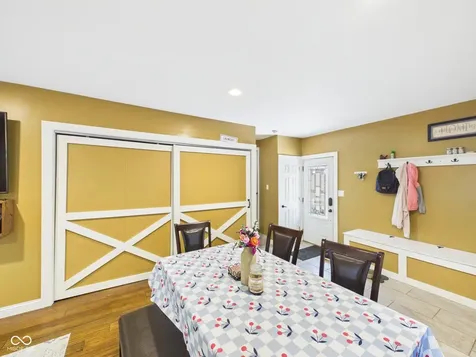 2763 W Hickory Drive Anderson IN 46013