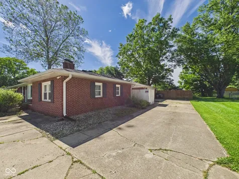2763 W Hickory Drive Anderson IN 46013