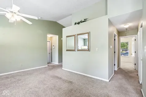 6660 W Denton Drive Mccordsville IN 46055