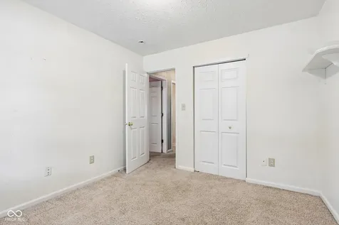 6660 W Denton Drive Mccordsville IN 46055