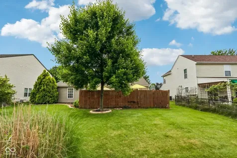 6660 W Denton Drive Mccordsville IN 46055