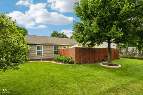 6660 W Denton Drive Mccordsville IN 46055