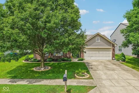 6660 W Denton Drive Mccordsville IN 46055