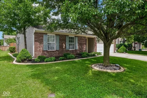 6660 W Denton Drive Mccordsville IN 46055