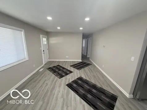 2742 W 18th Street Anderson IN 46011