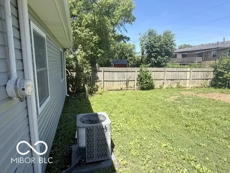 2742 W 18th Street Anderson IN 46011