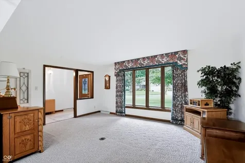 487 Moccosin Road Greenwood IN 46142