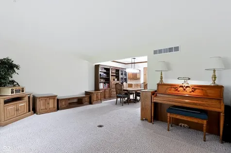 487 Moccosin Road Greenwood IN 46142