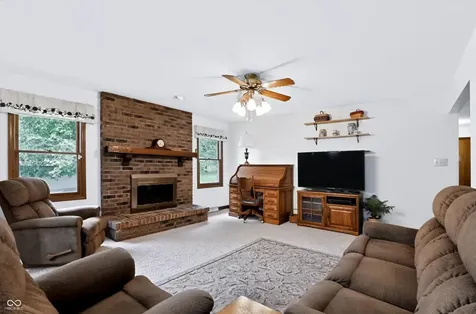 487 Moccosin Road Greenwood IN 46142