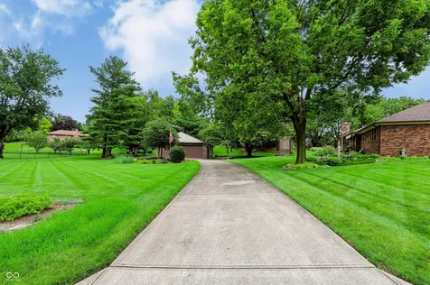 487 Moccosin Road Greenwood IN 46142