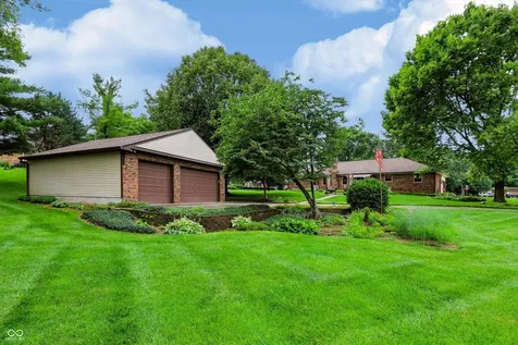 487 Moccosin Road Greenwood IN 46142