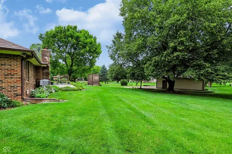 487 Moccosin Road Greenwood IN 46142