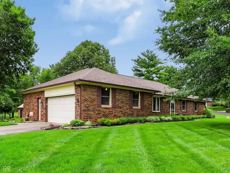487 Moccosin Road Greenwood IN 46142
