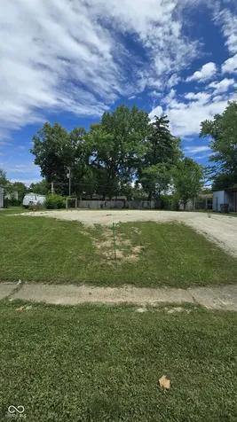 6142 Meadowlark Drive Indianapolis IN 46226