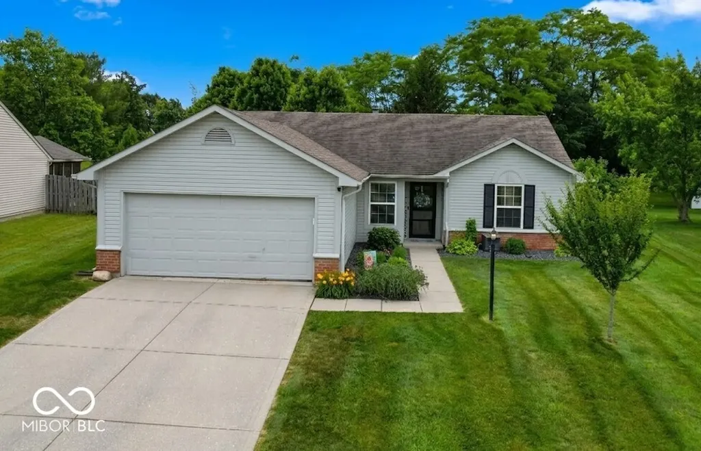121 Brixton Woods East Drive Pittsboro IN 46167